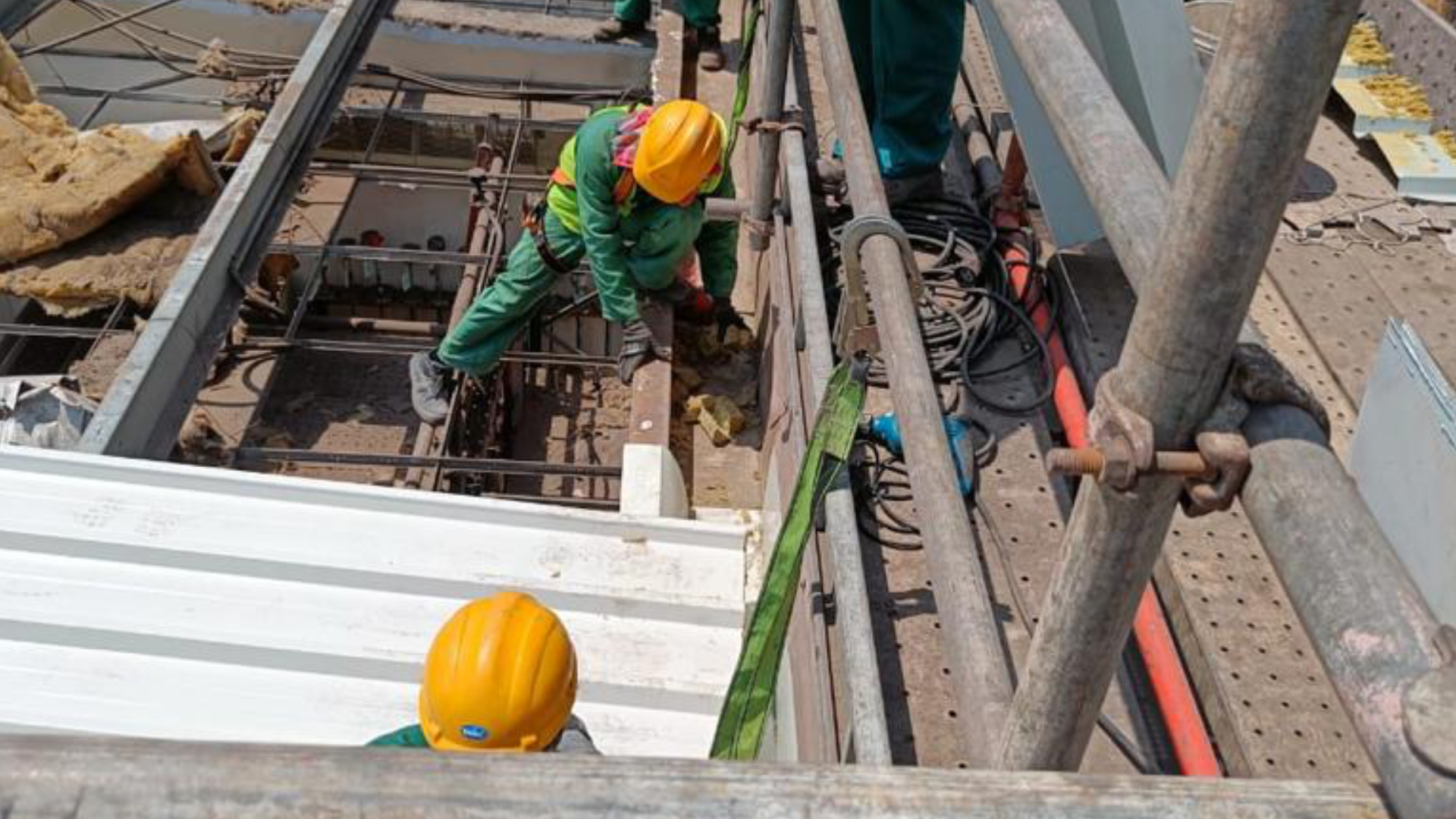 Al Sakhra Al Shamika General Contracting - About Us